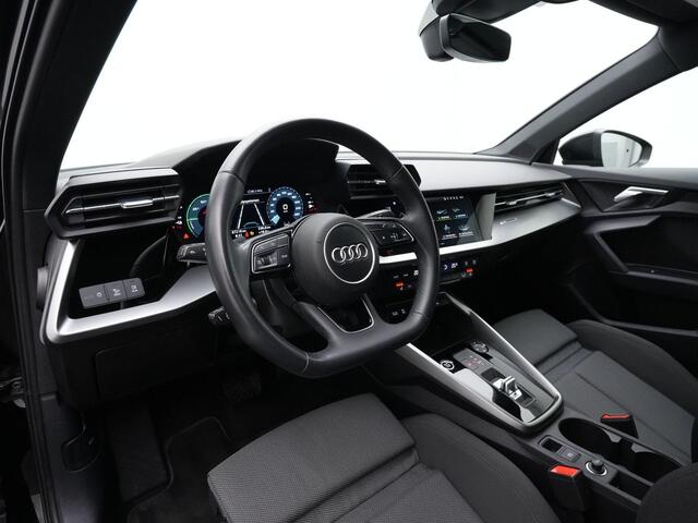 Audi A3 SPORTBACK 40 TFSI e 204 pk | Trekhaak | Sportstoelen | Adaptive Cruise | Stoelverwarming | Carplay | Keyless Entry
