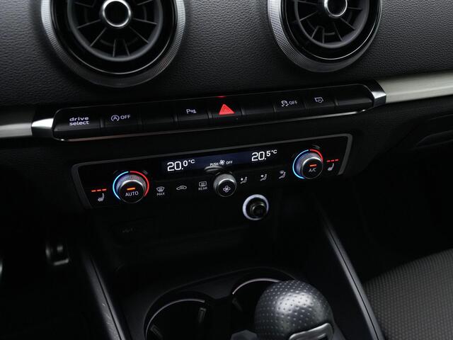 Audi A3 SPORTBACK 30 TFSI 116 pk S-tronic S-Line | Bang & Olufsen | Stoelverwarming | Navigatie | Keyless Entry | Parkeersensoren voor/achter