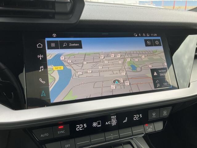 Audi A3 SPORTBACK 40 TFSIe 150kW/204PK S Line · Panoramadak · Leder · Camera · Apple/Android Car Play · Drive select