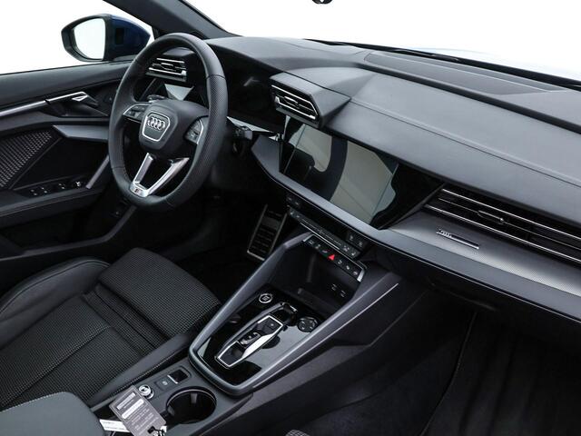Audi A3 SPORTBACK 40 TFSI 204pk S edition · Panoramadak · Camera · Sonos Audio · Elek. Achterklep · Dodehoek Detectie · 18'' Inch · Garantie t/m 24-08-2030 of 100.000km