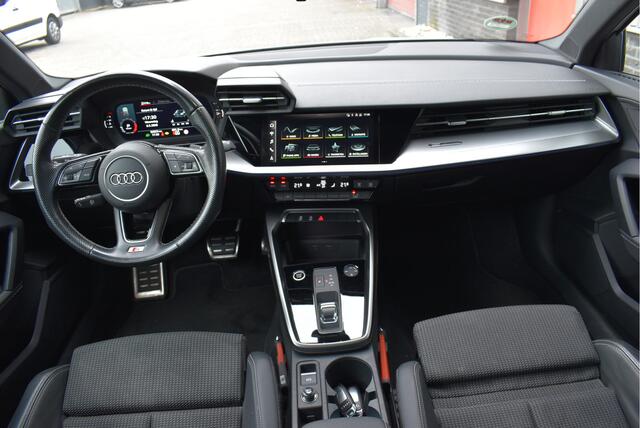 Audi A3 SPORTBACK 30 TFSI S-line edition Virtual cockpit, 19 inch, Dynamic LED, Carplay