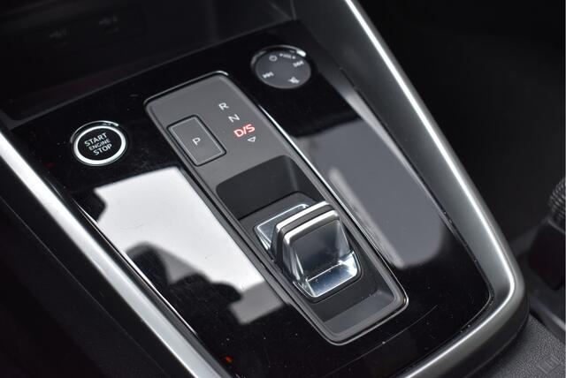 Audi A3 SPORTBACK 30 TFSI S-line edition Virtual cockpit, 19 inch, Dynamic LED, Carplay