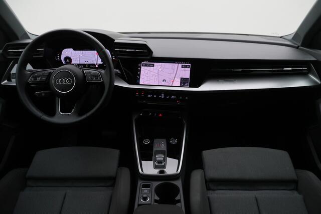 Audi A3 SPORTBACK 30 TFSI Attitude Virtual Cockpit, Sportstoelen, Apple Carplay, LED, Climate, PDC