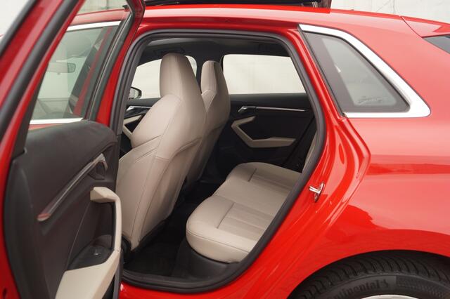 Audi A3 SPORTBACK 40 TFSIe PHEV Business Edition -PANO-LEER-ECC-