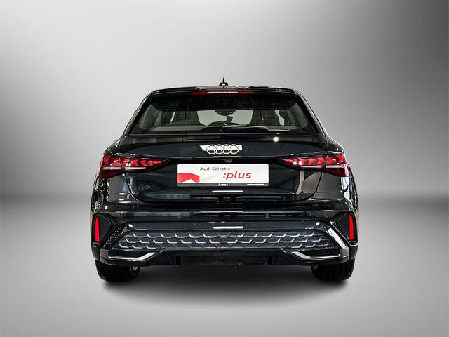Audi A3 SPORTBACK 35 150pk TFSI s-tronic S Line | Stoelverwarming | Keyless Entry | Elektrische achterklep