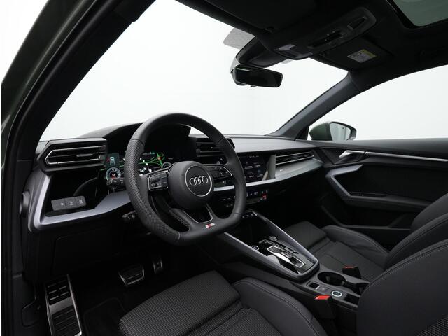 Audi A3 SPORTBACK 40 TFSI e S edition / S-Line | Panoramadak | Navigatie | Stoelverwarming | Adaptive Cruise
