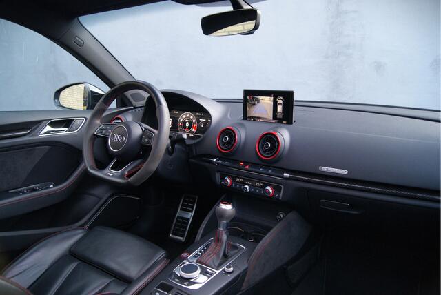 Audi A3 SPORTBACK 2.5 TFSI RS 3 quattro Ceramisch/Pano/RS-Stoel/B&O/Alcantara Op Afspraak