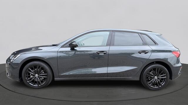 Audi A3 SPORTBACK 30 TFSI 110Pk Pro Line / 17" LMV / Parkeerhulp Achter