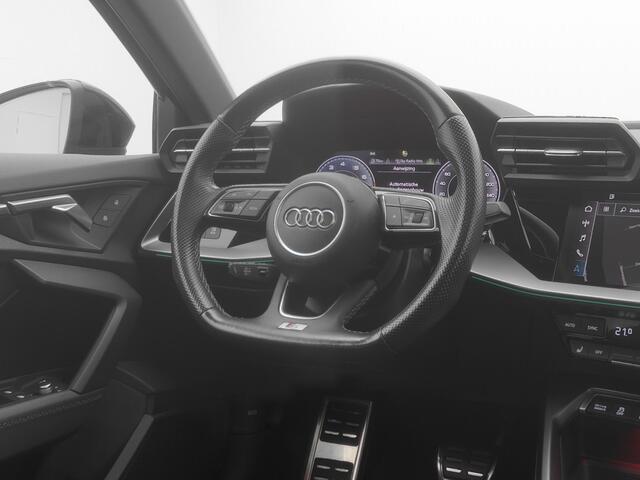 Audi A3 SPORTBACK 30 TFSI Automaat S edition | PANO | CAMERA | NAVI | STOELVERWARMING