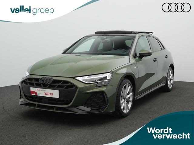 Audi A3 SPORTBACK 40 TFSI e 204 pk S edition / S-Line | Panoramadak | Achteruitrijcamera | Stoelverwarming | Adaptive Cruise | Navigatie
