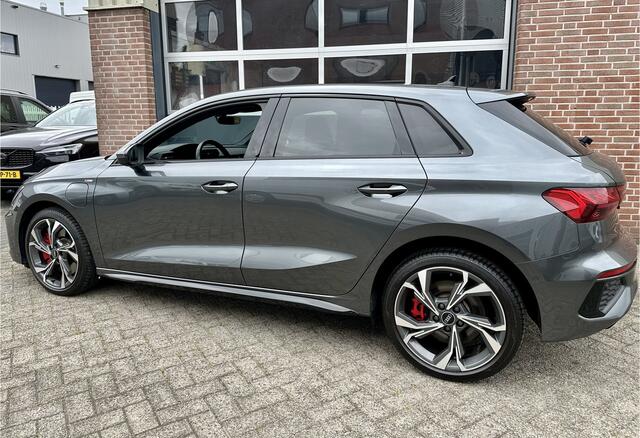 Audi A3 SPORTBACK 45 TFSI e S-Line edition Comp. Leder/Alcantara,Matrix,Stoelverw,El klep,28950incl btw