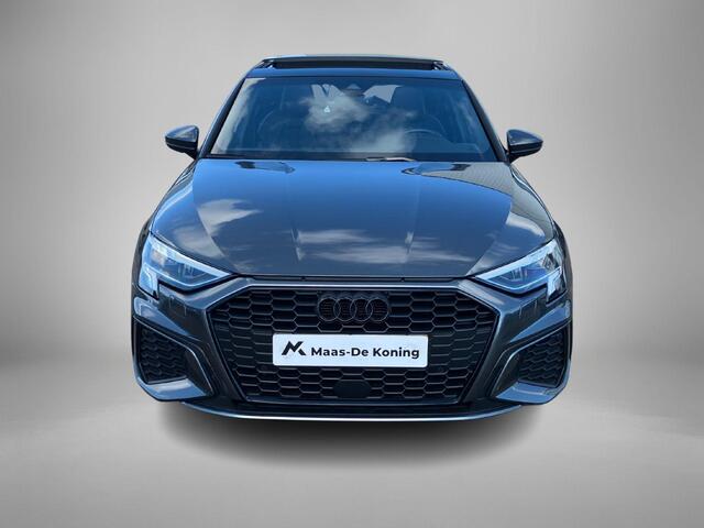 Audi A3 SPORTBACK 40 TFSIe 150kW/204PK S Line · Panoramadak · Stoelverwarming · Apple/Android Car Play · Drive select · Leder/Stof