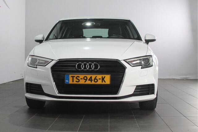 Audi A3 SPORTBACK 30 TFSI Pro Line - Navi / Bluetooth / Stuurbed.
