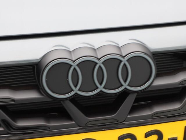 Audi A3 SPORTBACK 45 TFSI e | S edition Competition | | 18 inch velgen | Sonos 3d | Ambient lighting | Privacyglas Panoramadak |