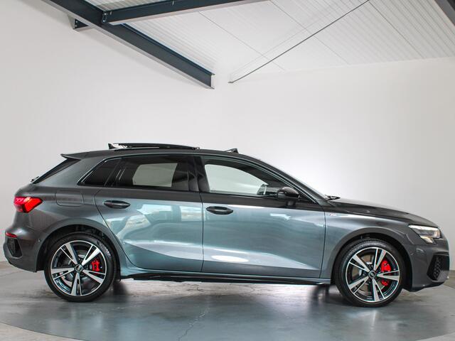 Audi A3 SPORTBACK 45 TFSI e S-Line Competition Panoramadak, Matrix, SOH 90%, Nieuwstaat!