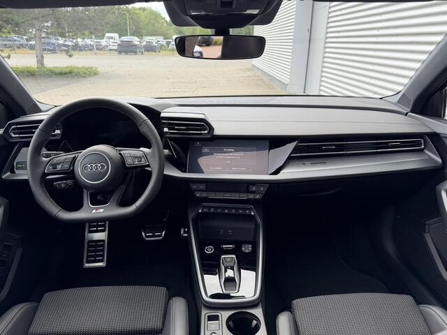 Audi A3 SPORTBACK S edition 40 TFSI e 150 kW / 204 PK Sportback 6 ve | Panoramadak | Keyless Entry | Adaptieve Cruise Control | Camera | Elektrische Achterklep |