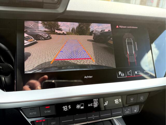 Audi A3 SPORTBACK 30 TFSI S edition Camera, Stoelverwarming, Matrix Led