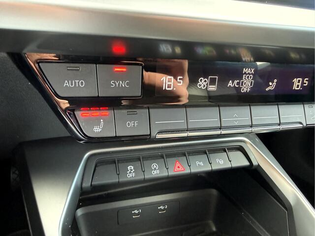 Audi A3 SPORTBACK 30 TFSI S edition Camera, Stoelverwarming, Matrix Led