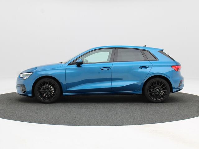 Audi A3 SPORTBACK 30 TFSi 110 Pk Business edition | Trekhaak | Cruise Control | Climatronic | Parkeersensoren | CarPlay | Navigatie | 17 Inch