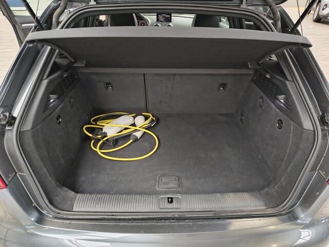 Audi A3 SPORTBACK 40 e-tron 204 pk Advance Sport | Trekhaak | Pano | Camera | B&O | 18" | Adapt. Cruise | Stoelverw.