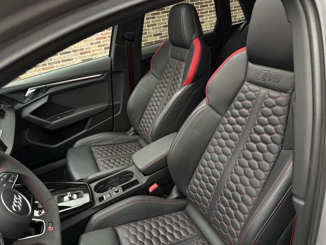 Audi A3 SPORTBACK 2.5 TFSI RS 3 quattro Keramisch Headup Panorama Nardo Memory