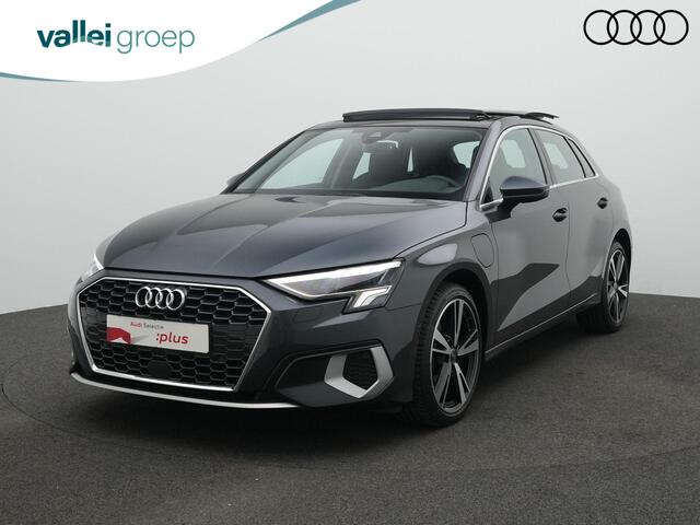 Audi A3 SPORTBACK 40 TFSI e 204 pk Advanced edition | Panoramadak | Achteruitrijcamera | Stuur-/stoelverwarming | Carplay | Cruise Control