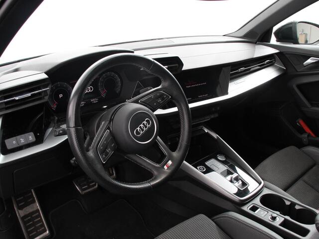 Audi A3 SPORTBACK 30 TFSI S edition S-tronic Navigatie Apple Carplay/Android Auto Parkeersensoren Adaptive Cruise Control Full Led Climate Control Virtual Cockpit Lichtmetalen velgen