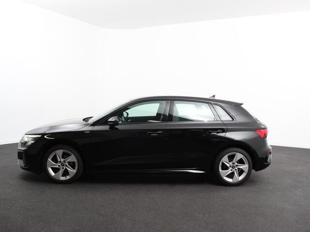 Audi A3 SPORTBACK 30 TFSI S edition S-tronic Navigatie Apple Carplay/Android Auto Parkeersensoren Adaptive Cruise Control Full Led Climate Control Virtual Cockpit Lichtmetalen velgen