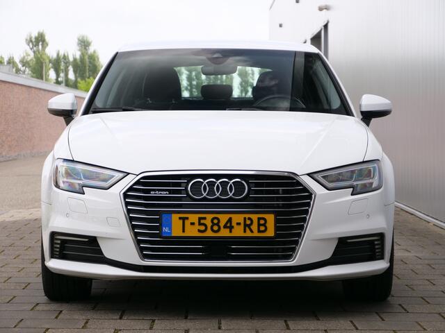 Audi A3 SPORTBACK 40 e-tron Advance Sport 204 Pk Automaat S-Line / Navi / PDC / 17 inch / Sportstoelen / Stoelverwarming