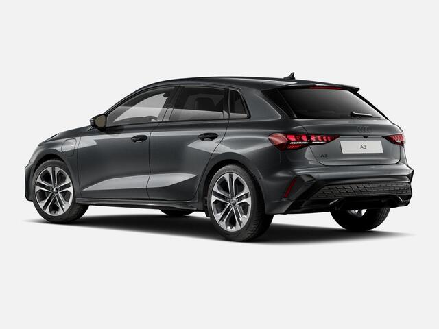 Audi A3 SPORTBACK 40 TFSI e S edition 204 PK · Glazen panoramadak · SONOS premium 3D · Lichtpakket pro ambient light