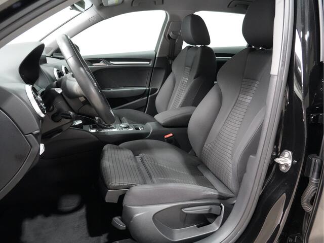 Audi A3 SPORTBACK 30 TFSI S-Tronic Sport Lease Ed. | Navigatie | Matrix-LED | 17"Lm | PDC 76