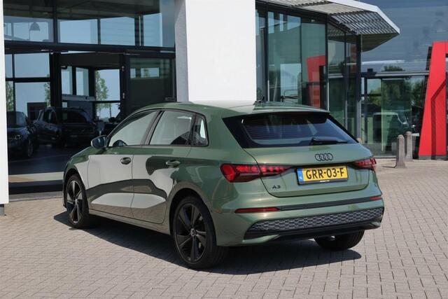 Audi A3 SPORTBACK 35 TFSI Advanced edition 150PK / 110kW NL auto 1e eigenaar, trekhaak, elektrisch verstelbare voorstoelen met geheugen, trekhaak, achteruitrijcamera (rear view), elektrische achterklep, keyless entry, verwarmbare voorstoelen, 3 zone climatronic, adaptieve