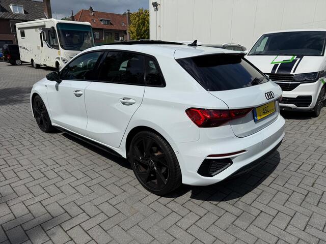 Audi A3 SPORTBACK 35 TFSI 150pk - 3 x S-Line - Alle opties - Leder - Navigatie - Camera - Panoramadak - Xenon/Led