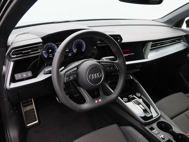 Audi A3 SPORTBACK 45 TFSi e 272 Pk Automaat S-line Competition | Stoelverwarming | Full LED | Adaptive Cruise | Trekhaak | Camera | CarPlay | 18 Inch | 12.122 Km !!