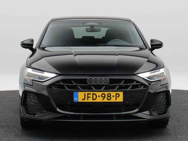 Audi A3 SPORTBACK 45 TFSi e 272 Pk Automaat S-line Competition | Stoelverwarming | Full LED | Adaptive Cruise | Trekhaak | Camera | CarPlay | 18 Inch | 12.122 Km !!