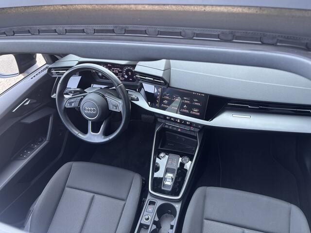 Audi A3 SPORTBACK 40 TFSI e Edition Pano CarPlay