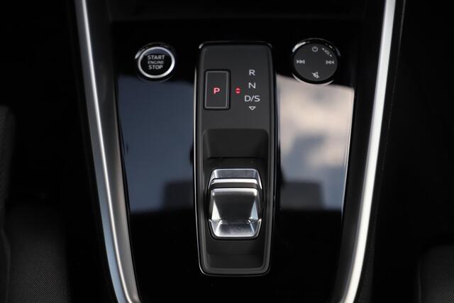 Audi A3 SPORTBACK 30 TFSI Advanced edition Automaat Navigatie Carplay Android Climate Cruise Control 17 inch LMV