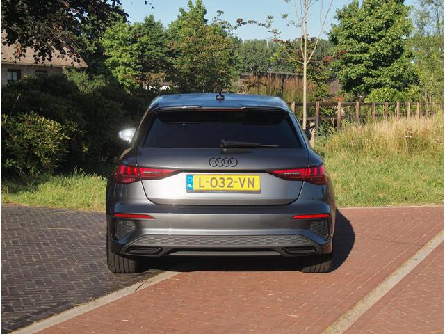 Audi A3 SPORTBACK 30 TFSI S edition S-Line | Apple Carplay | Virtual Cockpit | Cruise Control | Navi | NL-Auto |