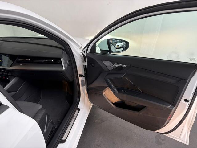 Audi A3 SPORTBACK 30 TFSI Business edition