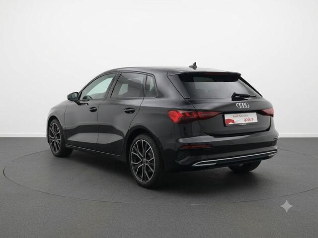 Audi A3 SPORTBACK 30 TFSI Advanced edition 110pk | Parkeercamera | Navigatie via App | 18 inch Lichtmetalen velgen | Verlengde garantie