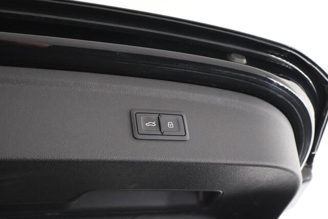 Audi A3 SPORTBACK 40 TFSI e 204pk S Edition Keyless Stoelverwarming Navigatie Virtual Cockpit Panoramadak 2x S-Line