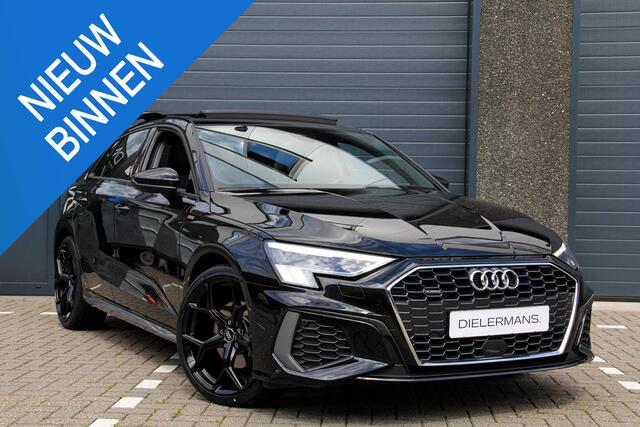 Audi A3 SPORTBACK 40 TFSI quattro Advance Sport | S line | Panorama dak | Full LED | Black on Black | Stoelverwarming | Achteruitrijcamera