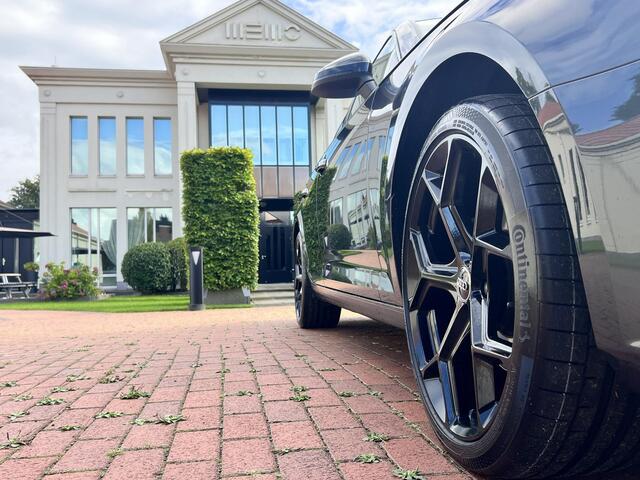 Audi A4 Avant 40 TFSI Sport S line black edition