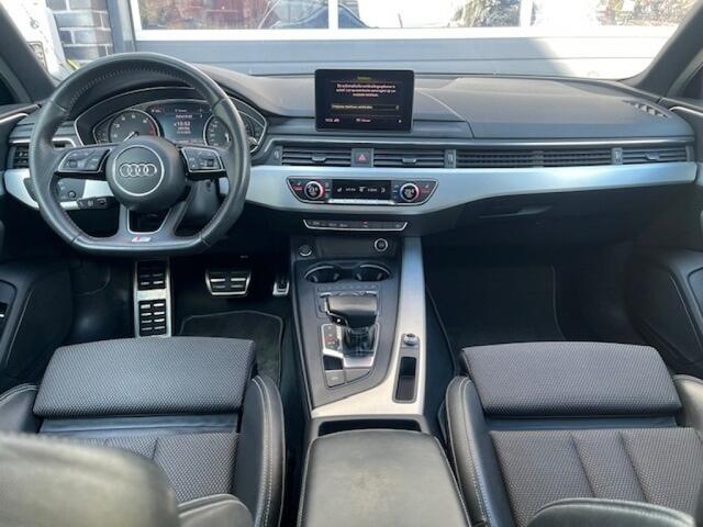 Audi A4 2.0 TFSI MHEV 190PK AVANT S-LINE - PANO - TREKH. - MATRIX