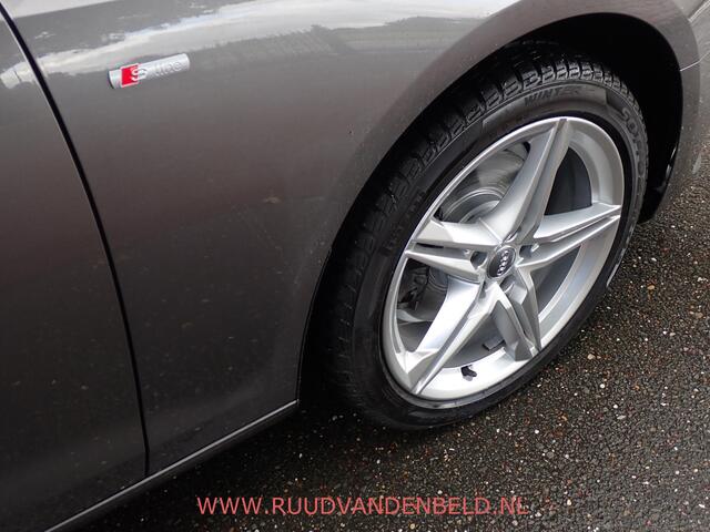 Audi A4 Avant 35TDI S-TRONIC CARPLAY / LED / CRUISE / ELEK.AKLEP