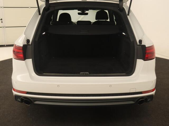 Audi A4 2.0 TFSI Sport S Line Edition | Panoramadak | Carplay | Virtual Cockpit | Sportstoelen | Half leder | Navigatie | Camera | Climate control | Parkeerhulp | Full LED