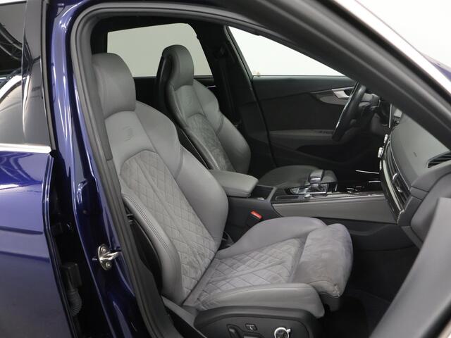 Audi A4 Avant 40 TFSI S Line | Quattro | B&O Audio | Panoramadak | Ele.verstelbare stoelen + Geheugen | Stoelverwarming v + a | Apple CarPlay/Android Auto | 360 Camera | Ele. wegklapbare trekhaak | Sport-Chassis | Matrix-Led | HUD | Sportstoelen |