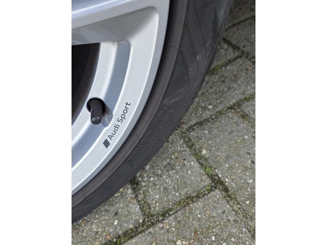 Audi A4 Avant 35 TFSI Pro Line + S-LINE VELGEN + ADAPT CRUISE + VOLLEER + LED + DSP SOUND + MEMORY