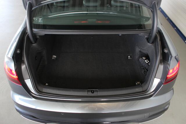 Audi A4 Limousine 35 TFSI S-Line Edition Black Optic | Virtual Cockpit | Carplay | Navi | Clima | Bluetooth | Full LED | 18" LMV | PDC V+A