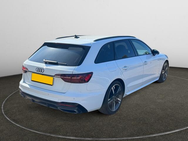 Audi A4 Avant 35 TFSI S edition Competition Black optic, Camera, Xenon Led, Carplay, Android Auto